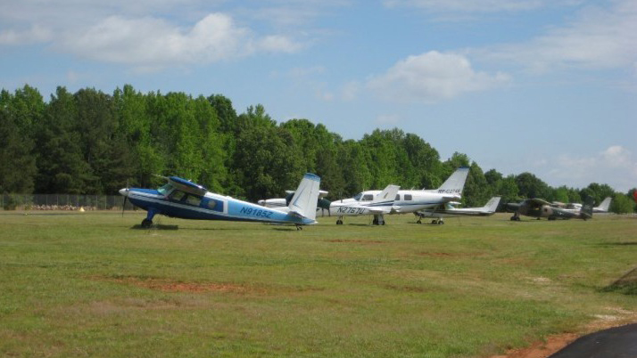 Missionary aviation groups offer youth summer camps