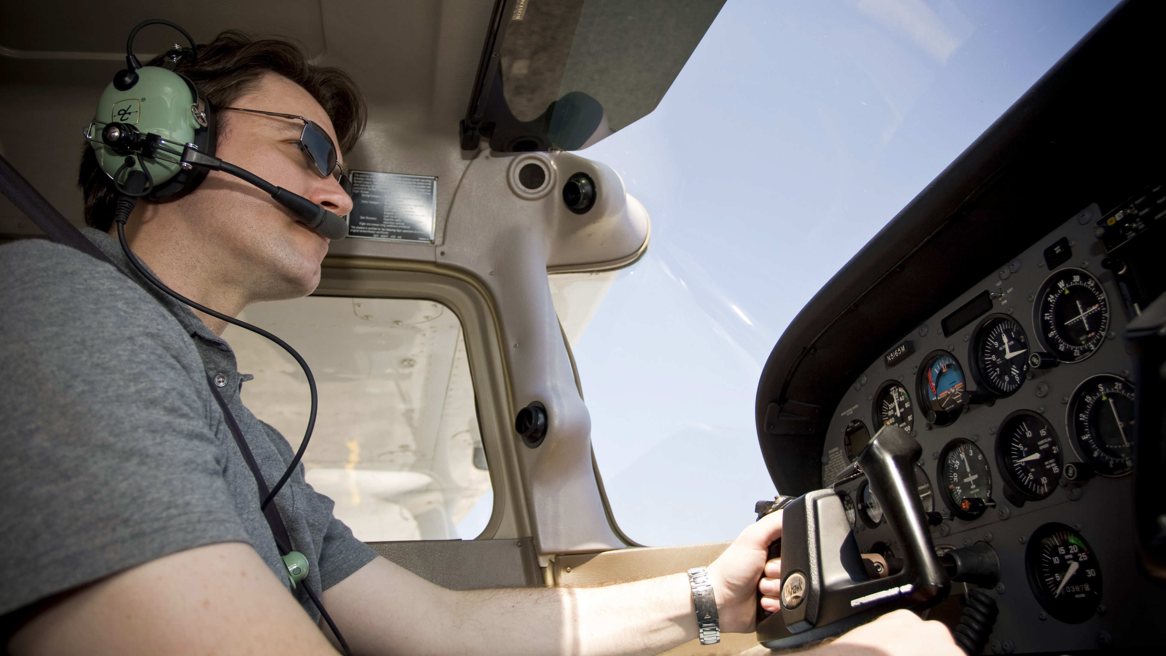 Iridium purchases space-based ADS-B provider