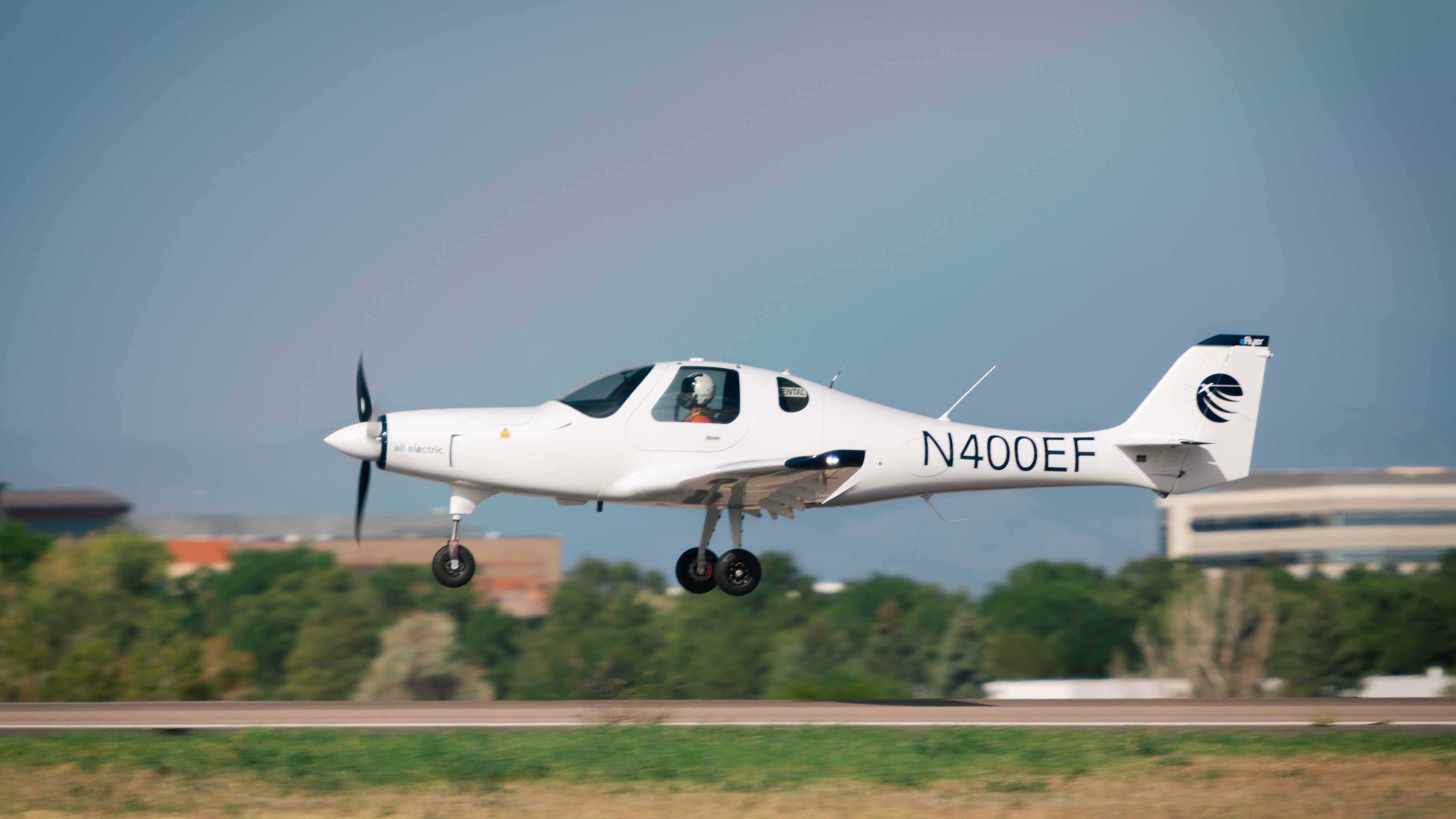 eFlyer 2 completes first flight